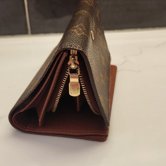 Louis Vuitton Monogram Wallet With COA - Picture 13 of 15